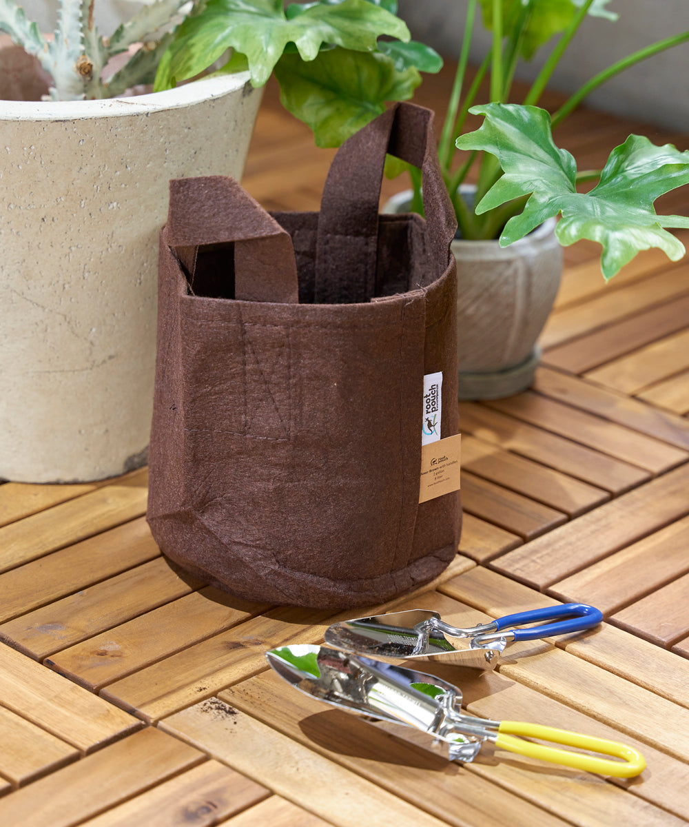 Root Pouch Brown+Trowel