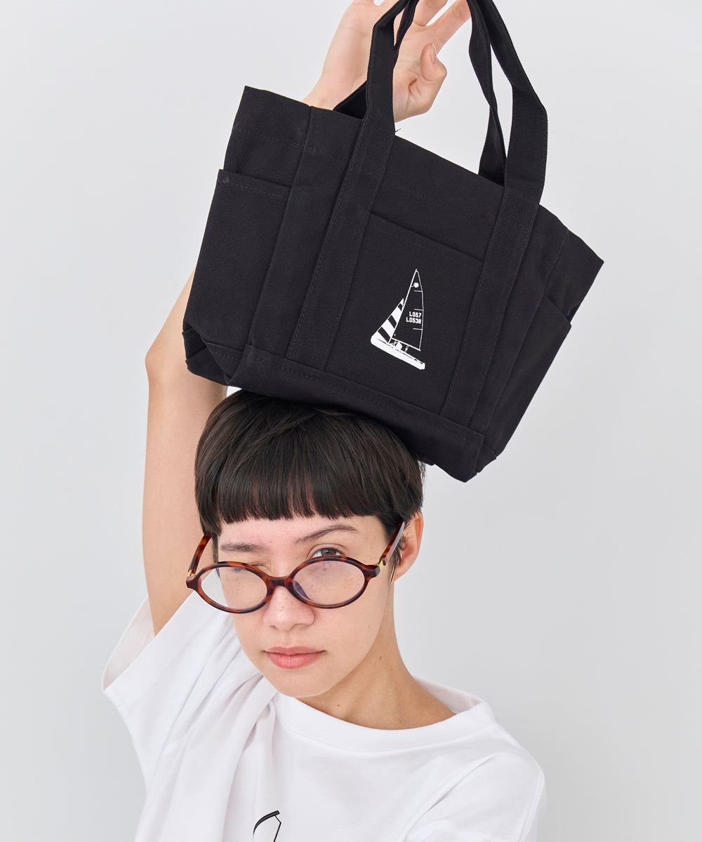 L057 L053R Small Tote Black