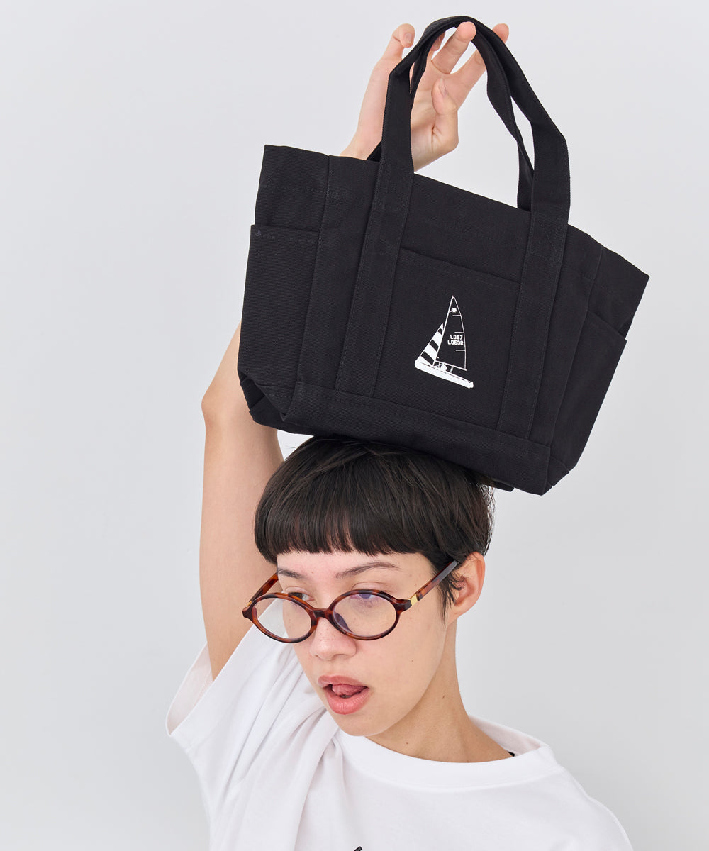 L057 L053R Small Tote Black