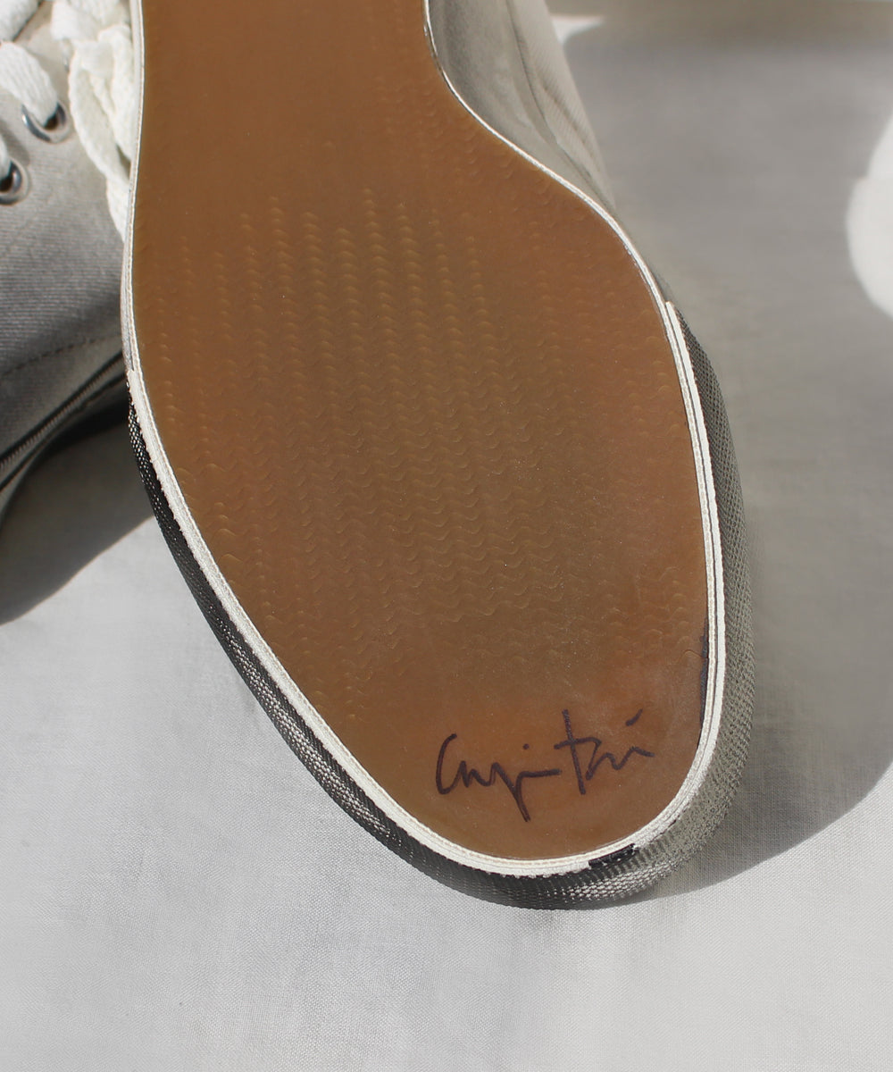 L057 L053R Hand Paint Sneaker